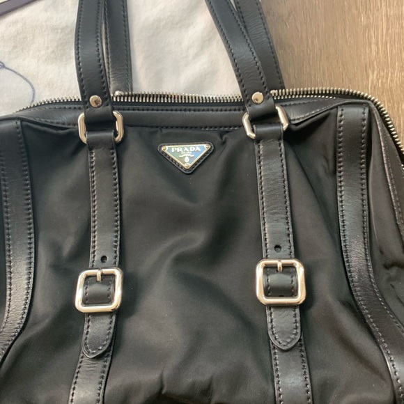 PRADA bag (vintage 😍) with authenticity card - Picture 2 of 8